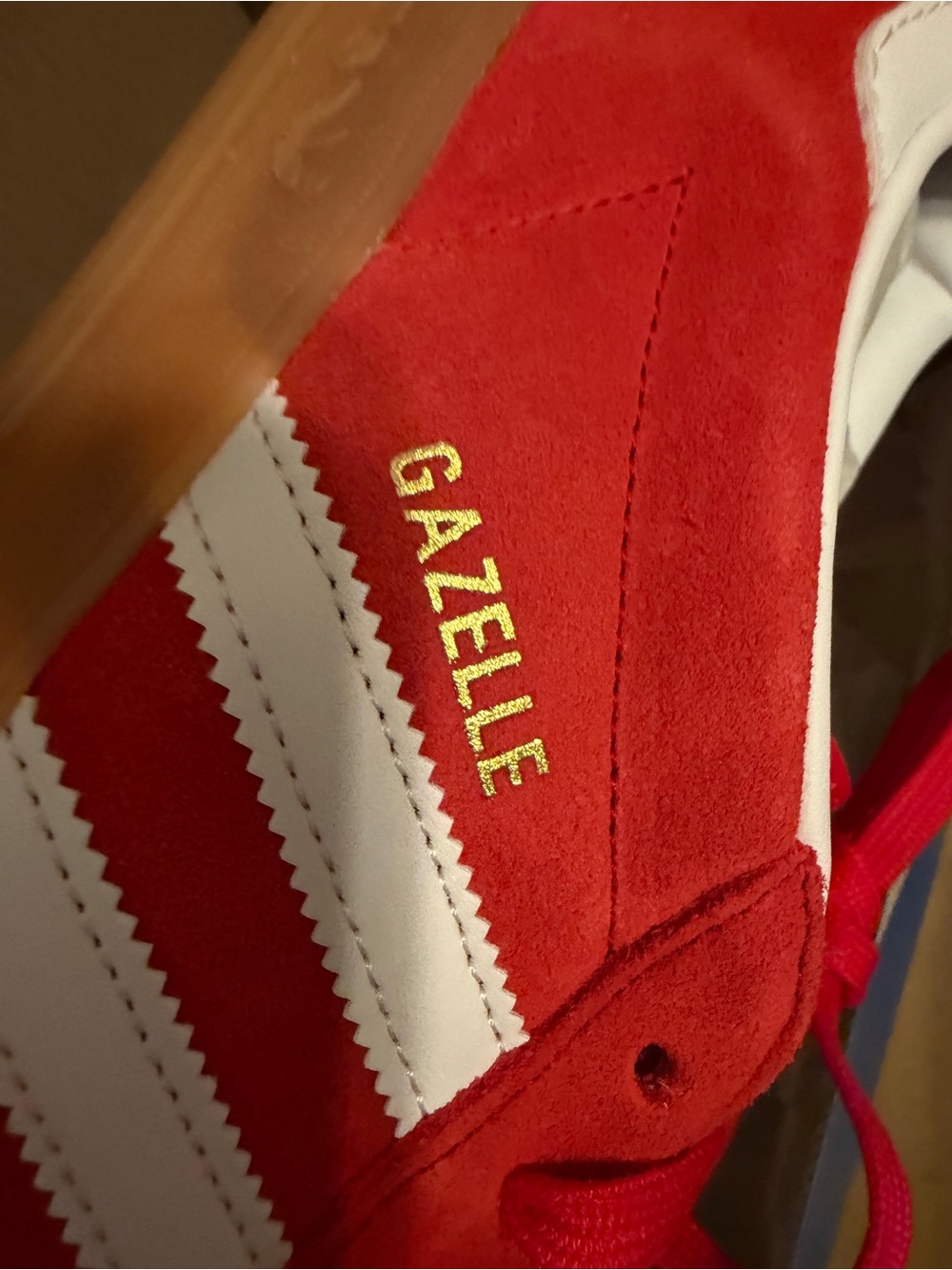 adidas Gazelle Low-Top Sneakers in Red and White - Picture 4 of 10